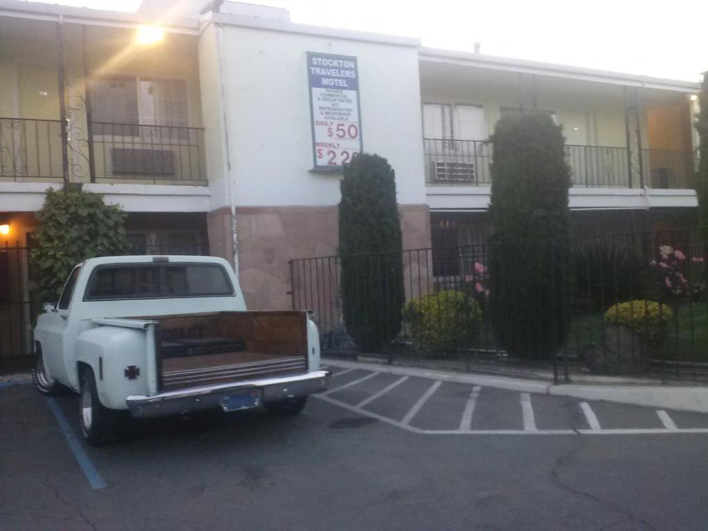 Stockton Travelers Motel Ngoại thất bức ảnh